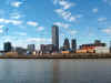 beautiful_skyline.jpg (14283 bytes)
